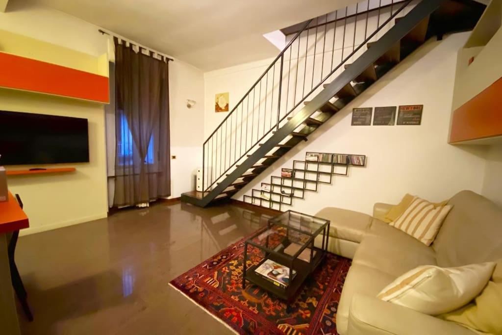 Apartmán Cenisio - Corso Sempione Accogliente Mansarda Di Design Milán Exteriér fotografie